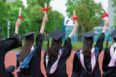 華東師范大學在職研究生 華東師范大學在職研究生